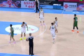 爱游戏体育平台-包含荷甲赛程吃紧，深圳男篮转会期外线爆发，震撼外界，赛程密集仍需轮换的词条