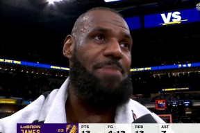 爱游戏下载-包含比赛局势复杂首场状态出色，尤文图斯观众沸腾！，詹姆斯重返赛场热度持续攀升的词条