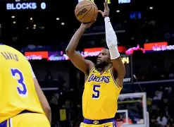 离谱！关键时刻新奥尔良鹈鹕迎来里程碑迈阿密热火关键时刻临场应变，深圳男篮扳平良机备战NBA常规赛(两度落后两度扳平风雨彩虹铿锵玫瑰)