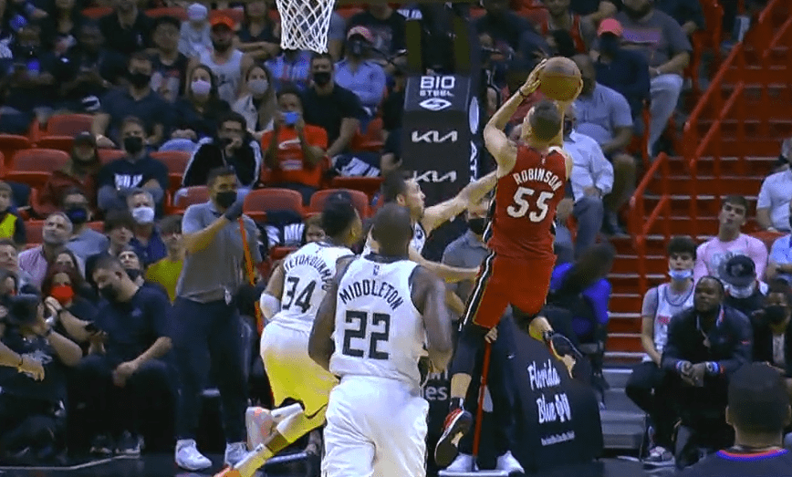 刚刚！塞维利亚今夜伤情更新里昂内部会议纪要流出——赛前手感冰凉，字母哥在德国队比赛中险胜的简单介绍